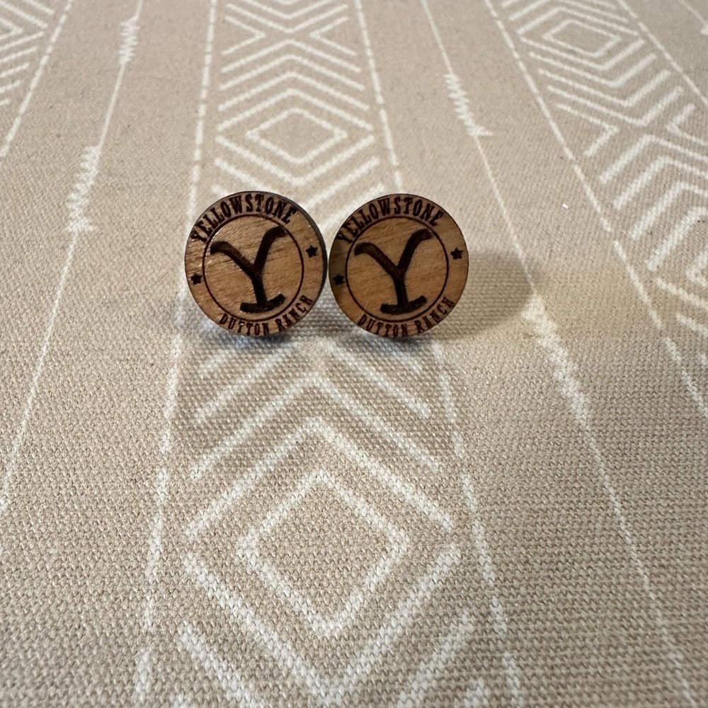 Wooden Yellowstone studs